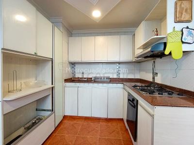 Casa de 5 alcobas en arriendo en Laureles, Medellín, 230 m² · foto 5 de 17