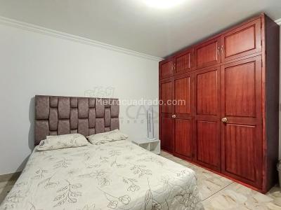 Casa de 5 alcobas en arriendo en Laureles, Medellín, 230 m² · foto 6 de 17