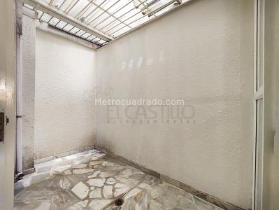 Apartamento de 2 alcobas en arriendo en Laureles, Medellín, 130 m² · foto 10 de 11
