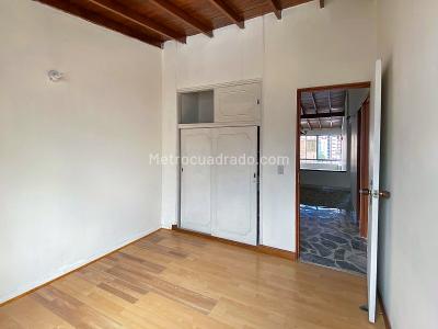 Apartamento de 3 alcobas en arriendo en Las Acacias, Medellín, 130 m² · foto 3 de 12