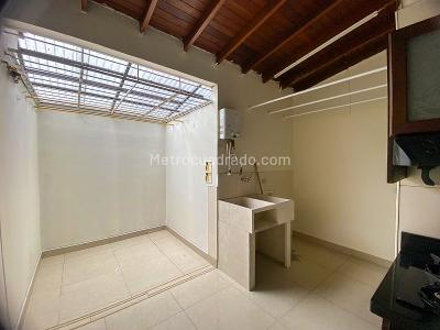 Apartamento de 3 alcobas en arriendo en Las Acacias, Medellín, 130 m² · foto 12 de 12