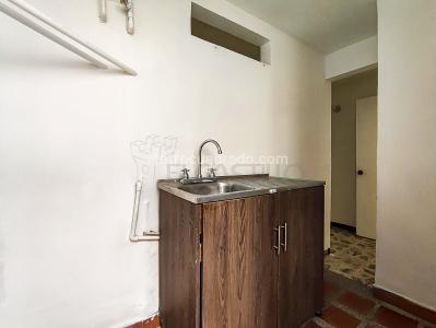 Apartamento en arriendo en Belen Los Molinos, Medellín · foto 4 de 11