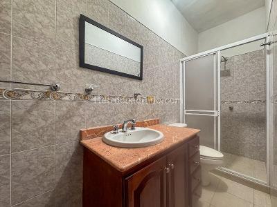 Apartamento de 4 alcobas en arriendo en Belen Vicuña, Medellín, 134 m² · foto 14 de 16