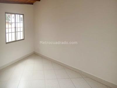 Casa de 4 alcobas en arriendo en Belen La Nubia, Medellín, 160 m² · foto 11 de 20