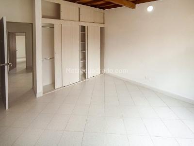 Casa de 4 alcobas en arriendo en Belen La Nubia, Medellín, 160 m² · foto 14 de 20