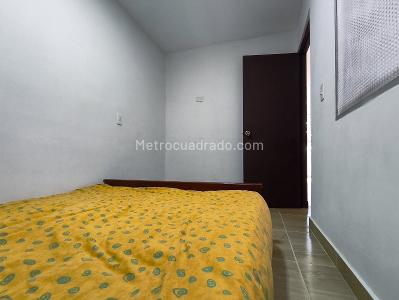 Apartamento de 3 alcobas en arriendo en La Almeria, Medellín, 95 m² · foto 6 de 11