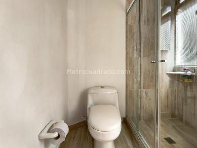 Apartamento de 3 alcobas en arriendo en La Almeria, Medellín, 95 m² · foto 9 de 11