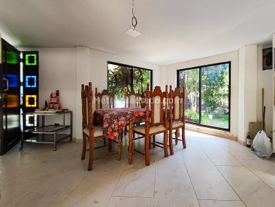 Casa de 5 alcobas en arriendo en Santa Elena, Medellín, 400 m² · foto 14 de 20