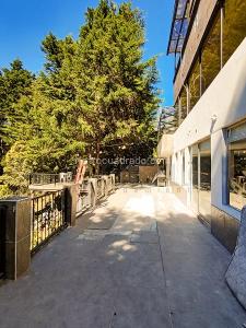 Casa de 5 alcobas en arriendo en Santa Elena, Medellín, 400 m² · foto 4 de 20