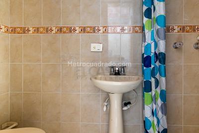 Casa de 3 alcobas en venta en Calasanz, Medellín, 90 m² · foto 9 de 13