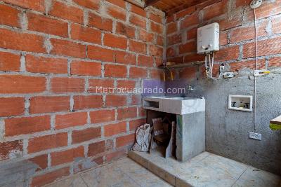 Casa de 3 alcobas en venta en Calasanz, Medellín, 90 m² · foto 10 de 13