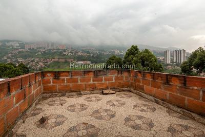 Casa de 3 alcobas en venta en Calasanz, Medellín, 90 m² · foto 11 de 13