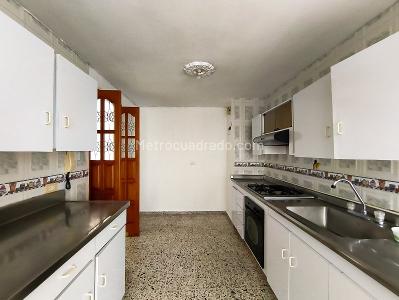 Apartamento de 4 alcobas en arriendo en Belen Patuca, Medellín, 155 m² · foto 4 de 16