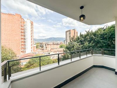 Apartamento de 3 alcobas en arriendo en Florida Nueva, Medellín, 146 m² · foto 2 de 17