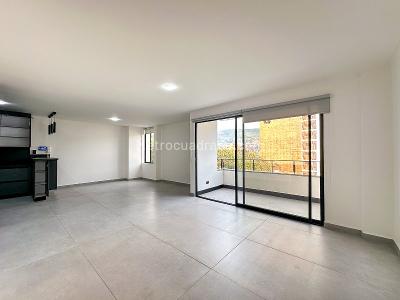 Apartamento de 3 alcobas en arriendo en Florida Nueva, Medellín, 146 m² · foto 4 de 17