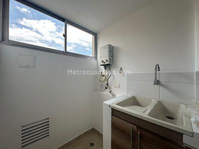 Apartamento en venta en Belen Rosales, Medellín · foto 8 de 10
