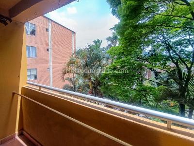 Apartamento de 3 alcobas en arriendo en Belen Los Alpes, Medellín, 70 m² · foto 3 de 11