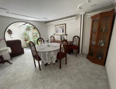 Casa de 3 alcobas en venta en Belen La Nubia, Medellín, 151 m² · foto 4 de 8