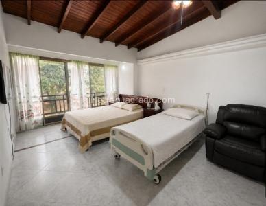 Casa de 3 alcobas en venta en Belen La Nubia, Medellín, 151 m² · foto 6 de 8