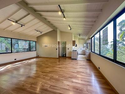 Apartaestudio en arriendo en El Poblado, Medellín, 67 m² · foto 3 de 13