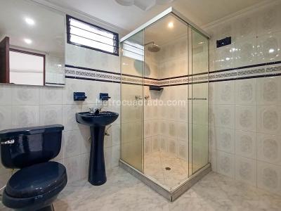 Apartamento de 4 alcobas en venta en Obrero, Bello, 123 m² · foto 10 de 19