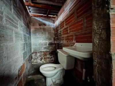 Apartamento de 4 alcobas en venta en Obrero, Bello, 123 m² · foto 16 de 19