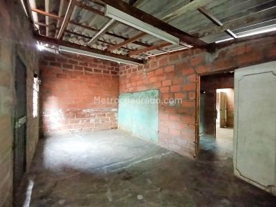 Apartamento de 4 alcobas en venta en Obrero, Bello, 123 m² · foto 18 de 19