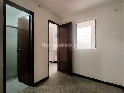 Casa en arriendo en Santa Monica, Medellín · foto 11 de 20