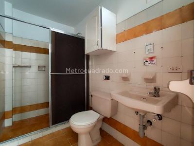 Casa en arriendo en Santa Monica, Medellín · foto 17 de 20
