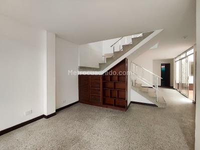 Casa en arriendo en Santa Monica, Medellín · foto 4 de 20