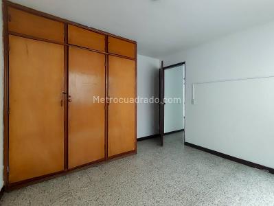 Casa en arriendo en Santa Monica, Medellín · foto 8 de 20