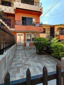 Casa en arriendo en Niquia, Bello