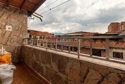 Apartamento de 3 alcobas en arriendo en Belen San Bernardo, Medellín, 95 m² · foto 5 de 12
