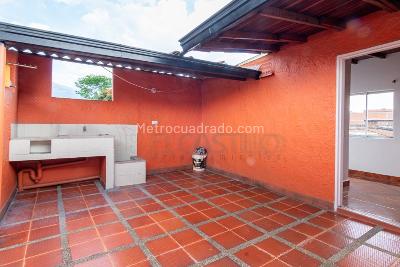 Apartamento de 3 alcobas en arriendo en Belen San Bernardo, Medellín, 95 m² · foto 6 de 12