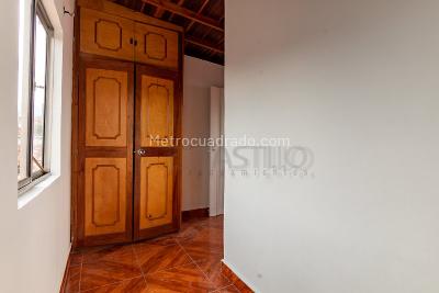 Apartamento de 3 alcobas en arriendo en Belen San Bernardo, Medellín, 95 m² · foto 8 de 12