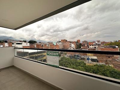 Apartamento de 3 alcobas en arriendo en Belen Miravalle, Medellín, 90 m² · foto 2 de 12