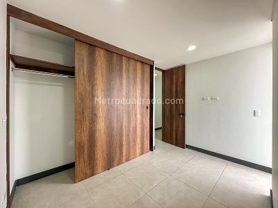 Apartamento de 3 alcobas en arriendo en Belen Miravalle, Medellín, 90 m² · foto 7 de 12