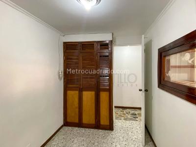 Apartamento de 3 alcobas en arriendo en Belen Rosales, Medellín, 95 m² · foto 5 de 13