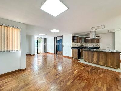 Apartamento de 3 alcobas en arriendo en Laureles, Medellín, 125 m² · foto 4 de 14
