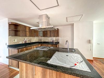 Apartamento de 3 alcobas en arriendo en Laureles, Medellín, 125 m² · foto 6 de 14