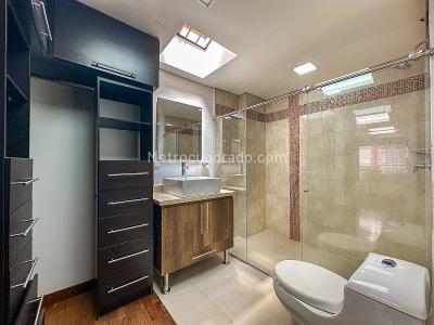Apartamento de 3 alcobas en arriendo en Laureles, Medellín, 125 m² · foto 10 de 14