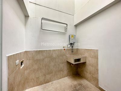 Apartamento de 3 alcobas en arriendo en Laureles, Medellín, 125 m² · foto 13 de 14