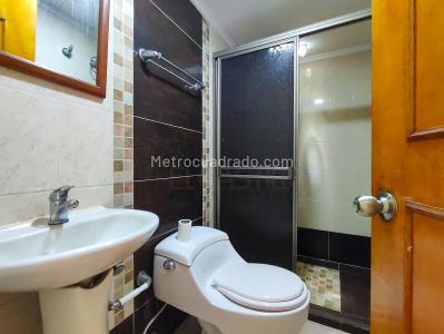 Casa de 4 alcobas en arriendo en Belen Los Alpes, Medellín, 90 m² · foto 8 de 10