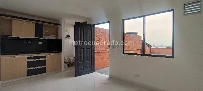 Apartamento de 2 alcobas en arriendo en Belen Rosales, Medellín, 40 m² · foto 2 de 8
