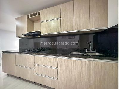 Apartaestudio en arriendo en Belen Granada, Medellín, 57 m² · foto 3 de 10
