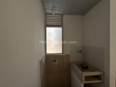 Apartamento de 2 alcobas en venta en Cabecera San Antonio De Prado, Medellín, 42 m² · foto 6 de 6