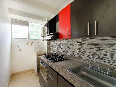 Apartamento de 2 alcobas en arriendo en Rodeo Alto, Medellín, 45 m² · foto 4 de 8
