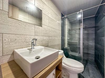 Casa de 5 alcobas en arriendo en Belen San Carlos, Medellín, 140 m² · foto 13 de 14