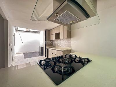 Casa de 5 alcobas en arriendo en Belen San Carlos, Medellín, 140 m² · foto 6 de 14
