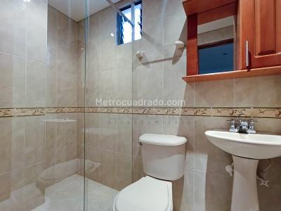 Apartamento de 3 alcobas en arriendo en El Velodromo, Medellín, 85 m² · foto 9 de 10